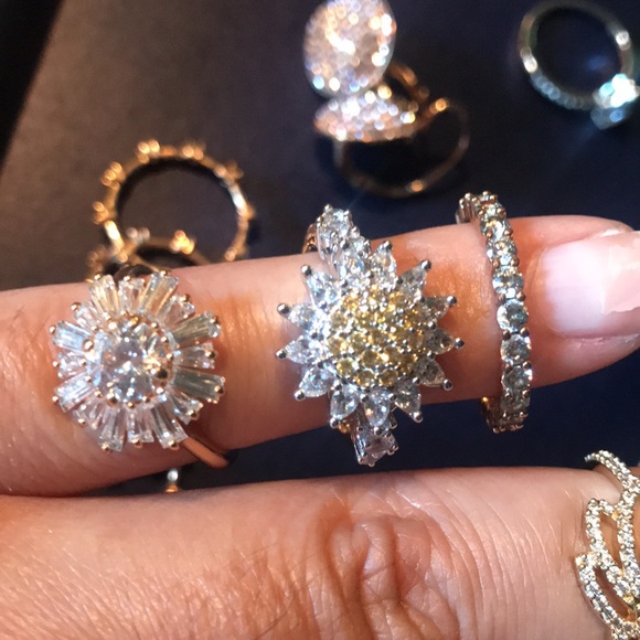 ❤️HOST PICK❤️Authentic Swarovski 17 Rings collection size 52. Mint condition. - Picture 8 of 16